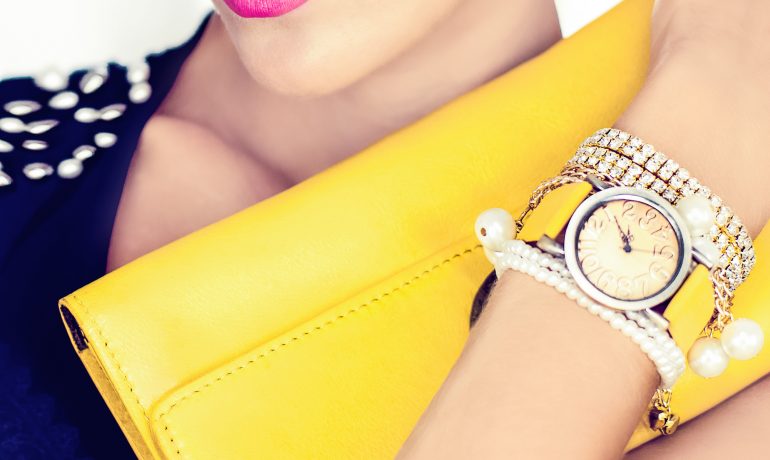 7 Quick-Dry Top Coats For The Perfect Manicure